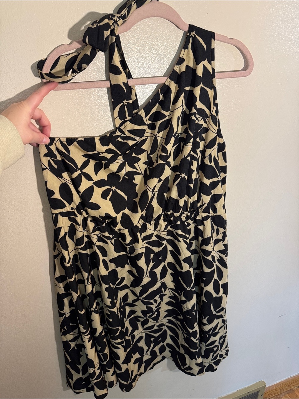 Black & Cream One-Shoulder Floral Dress